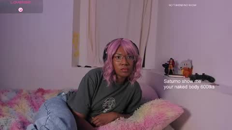 Snapshot of saturno_vibes chatting on 01/13/25, 02:42 saturno_vibes online show from 01/13/25, 02:42