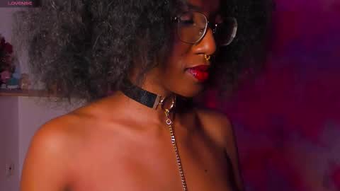 Snapshot of saturno_vibes chatting on 11/04/25, 10:58 saturno_vibes online show from 11/04/25, 10:58