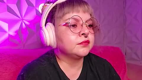 Gina George online show from 11/06/25, 01:50