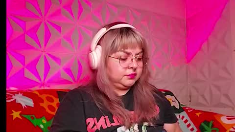 Gina George online show from 12/16/25, 11:32