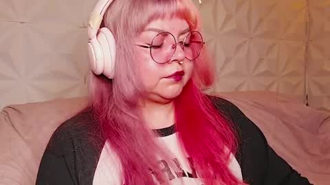 Gina George online show from 07/25/26, 12:42