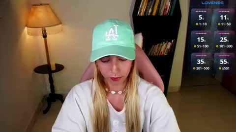 I AM JENN  online show from 01/09/26, 02:47