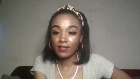 Shaniiice online show from 06/27/26, 08:36