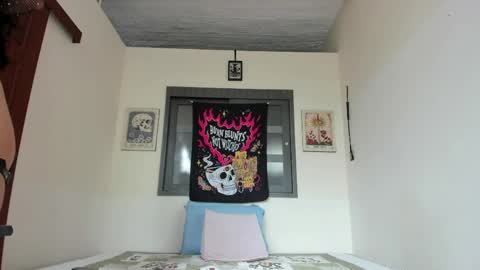 Zaren online show from 04/08/26, 09:04