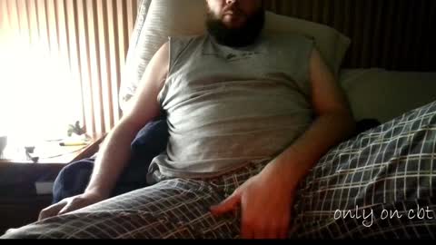 Snapshot of saucybonjo chatting on 12/10/24, 01:43 Ben online show from 12/10/24, 01:43