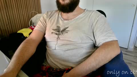 Snapshot of saucybonjo chatting on 12/31/24, 08:23 Ben online show from 12/31/24, 08:23