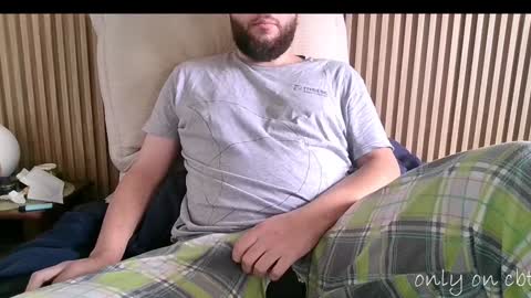 Snapshot of saucybonjo chatting on 02/08/25, 02:38 Ben online show from 02/08/25, 02:38