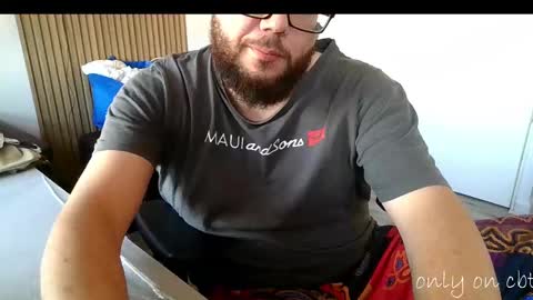 Snapshot of saucybonjo chatting on 02/14/25, 10:36 Ben online show from 02/14/25, 10:36