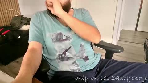 Snapshot of saucybonjo chatting on 03/02/25, 04:21 Ben online show from 03/02/25, 04:21