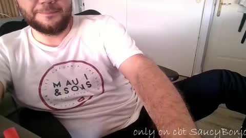 Snapshot of saucybonjo chatting on 10/16/25, 09:38 Ben online show from 10/16/25, 09:38