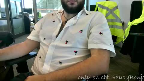 Snapshot of saucybonjo chatting on 02/10/26, 08:24 Ben online show from 02/10/26, 08:24