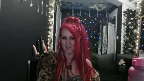 SaucySky online show from 02/08/25, 03:30