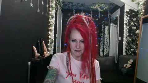 SaucySky online show from 02/11/25, 09:03