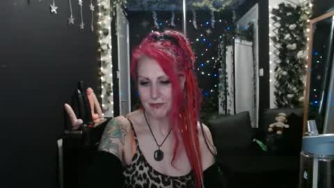 SaucySky online show from 02/25/25, 01:52