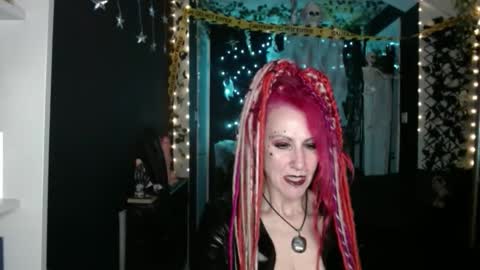 SaucySky online show from 10/18/25, 07:36