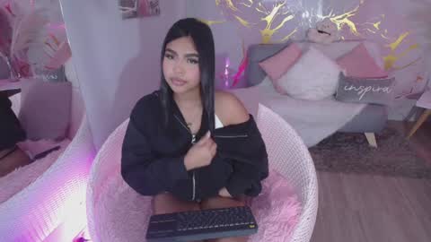 Snapshot of sauvage_lia chatting on 08/07/26, 04:47 sauvage lia online show from 08/07/26, 04:47