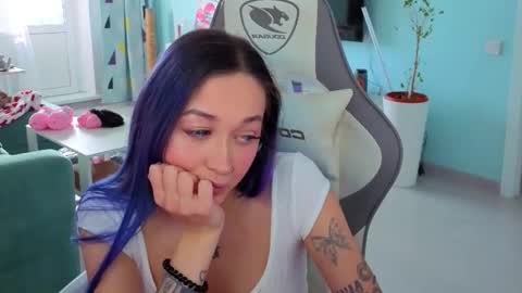 Ariel online show from 02/20/26, 04:20