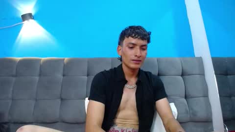 Snapshot of savagelover_ chatting on 10/17/25, 11:29 SavageLover online show from 10/17/25, 11:29