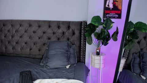 Snapshot of savannah_cameron chatting on 03/12/25, 03:40 Savannah online show from 03/12/25, 03:40