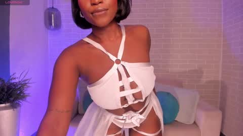 Snapshot of savannahstorm_ chatting on 02/13/25, 07:31 S a v a n n a h online show from 02/13/25, 07:31
