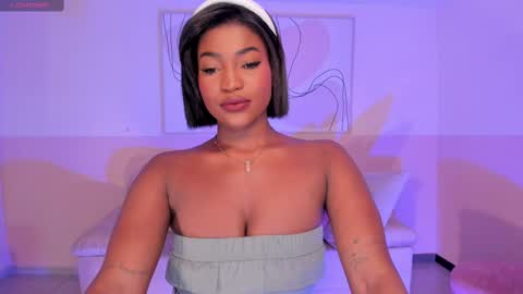 Snapshot of savannahstorm_ chatting on 03/02/25, 01:27 S a v a n n a h online show from 03/02/25, 01:27