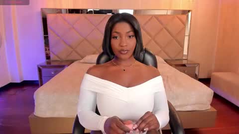 S a v a n n a h  online show from 02/25/26, 10:41