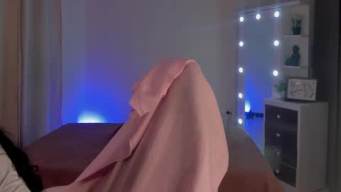 Snapshot of savannahwildee chatting on 02/25/25, 12:03 Savannahwildee online show from 02/25/25, 12:03