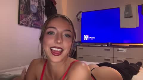 savannaluv online show from 01/10/25, 02:35