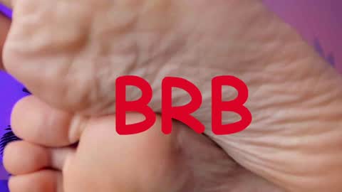 Snapshot of save_the_qween chatting on 12/21/24, 11:11 save the qween online show from 12/21/24, 11:11