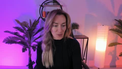 Snapshot of save_the_qween chatting on 02/06/25, 08:50 save the qween online show from 02/06/25, 08:50