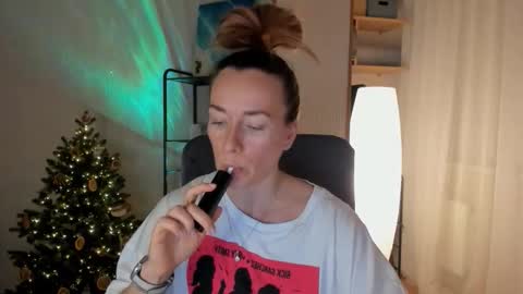 save the qween online show from 12/22/25, 12:35