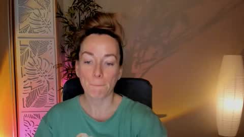 save the qween online show from 02/15/26, 05:48