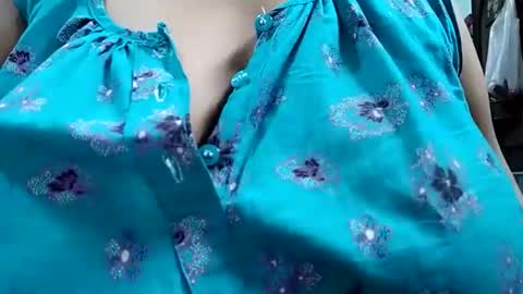 Anjali online show from 04/01/26, 01:52