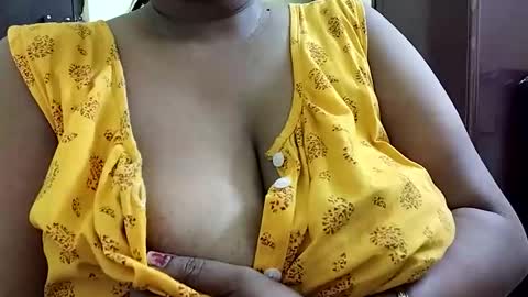 Snapshot of savita0969 chatting on 04/26/26, 03:21 Anjali online show from 04/26/26, 03:21