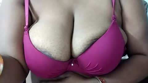 Snapshot of savita0969 chatting on 05/29/26, 01:47 Anjali online show from 05/29/26, 01:47