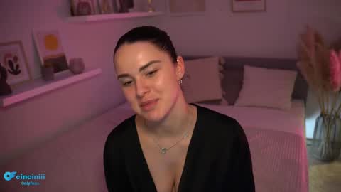 Snapshot of savvage_play chatting on 02/27/25, 07:47 Naomi online show from 02/27/25, 07:47