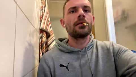 Snapshot of sawa08051989 chatting on 12/21/24, 07:45 chamomile online show from 12/21/24, 07:45