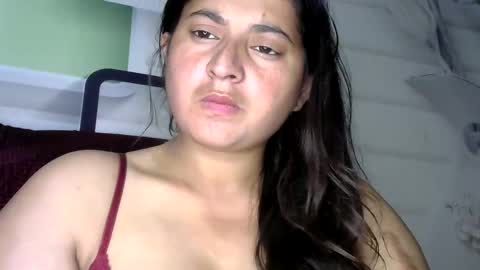 Zainab online show from 01/19/25, 04:04