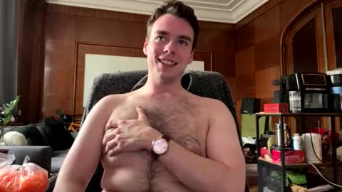 Snapshot of saxtonblake chatting on 09/10/25, 01:11 Saxton online show from 09/10/25, 01:11