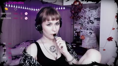 pronoun she. name Mary. age 21. online show from 02/03/25, 12:03
