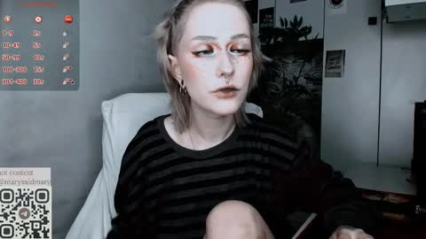 pronoun she. name Mary. age 21. online show from 09/08/25, 10:42