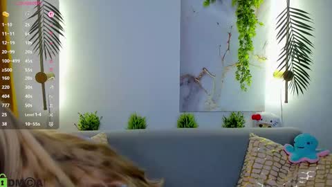 Kira  GMT 7 Mon Thu-Sun  0800am-0200pm  online show from 09/13/25, 11:59