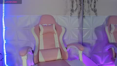 Say Lilith   Monday to Saturday 700am to 140pm Colombian time  online show from 02/18/25, 12:06