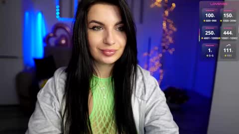 Valeria Swarowskaya online show from 12/17/25, 01:11