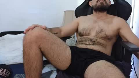 Snapshot of sbastone_muscle chatting on 02/06/26, 03:04 sebastian muscleman daddy the better latin lover online show from 02/06/26, 03:04