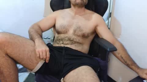 Snapshot of sbastone_muscle chatting on 02/19/26, 01:40 sebastian muscleman daddy the better latin lover online show from 02/19/26, 01:40