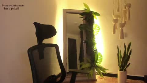 Snapshot of scalertt__steel_ chatting on 12/05/24, 02:55 Venus online show from 12/05/24, 02:55