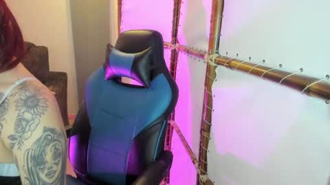 scarbadgirl_ online show from 06/07/26, 03:54