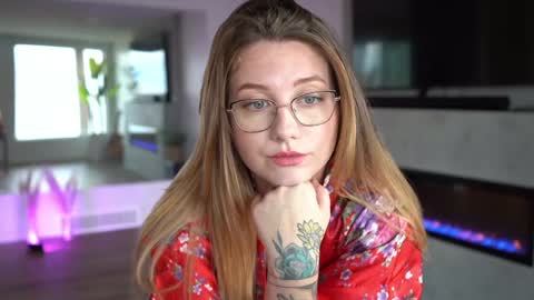 Snapshot of scarlajade chatting on 12/05/24, 08:44 scarlajade online show from 12/05/24, 08:44