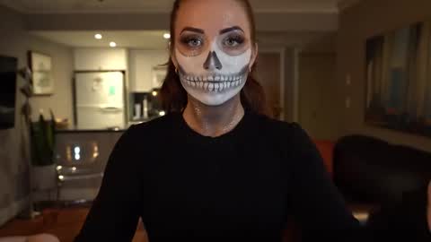 Snapshot of scarlajade chatting on 10/31/25, 11:50 scarlajade online show from 10/31/25, 11:50